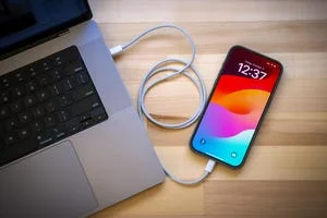 Why Customers Are Choosing Apps Over Websites to Manage Their Internet and Wireless Services